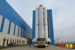 长八甲遥五火箭成功实施转运
