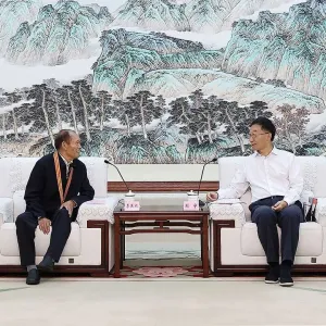 刘宁与我省“七一勋章”获得者和全国“两优一先”表彰对象代表座谈 ...